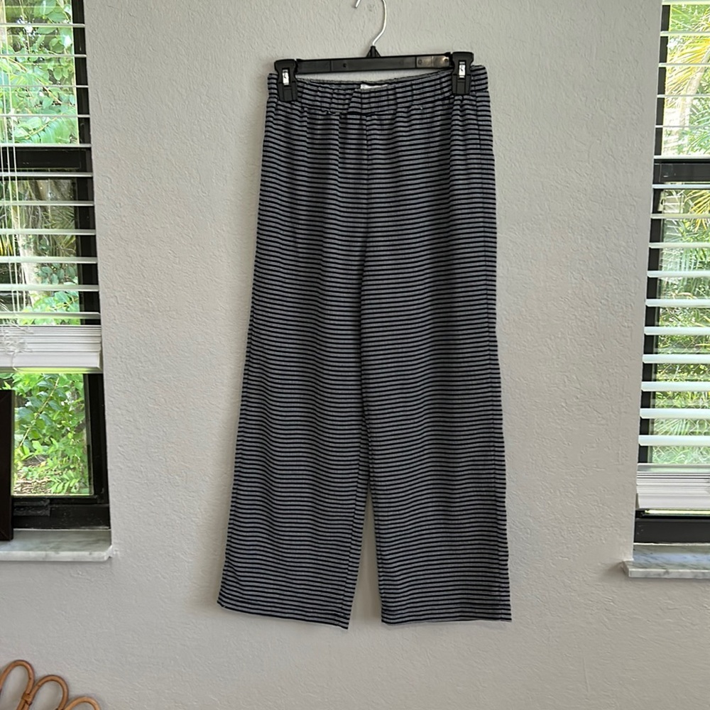 Wide leg airy Capri